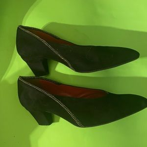Vintage OSCAR DE LA RENTA Black Suede Heels